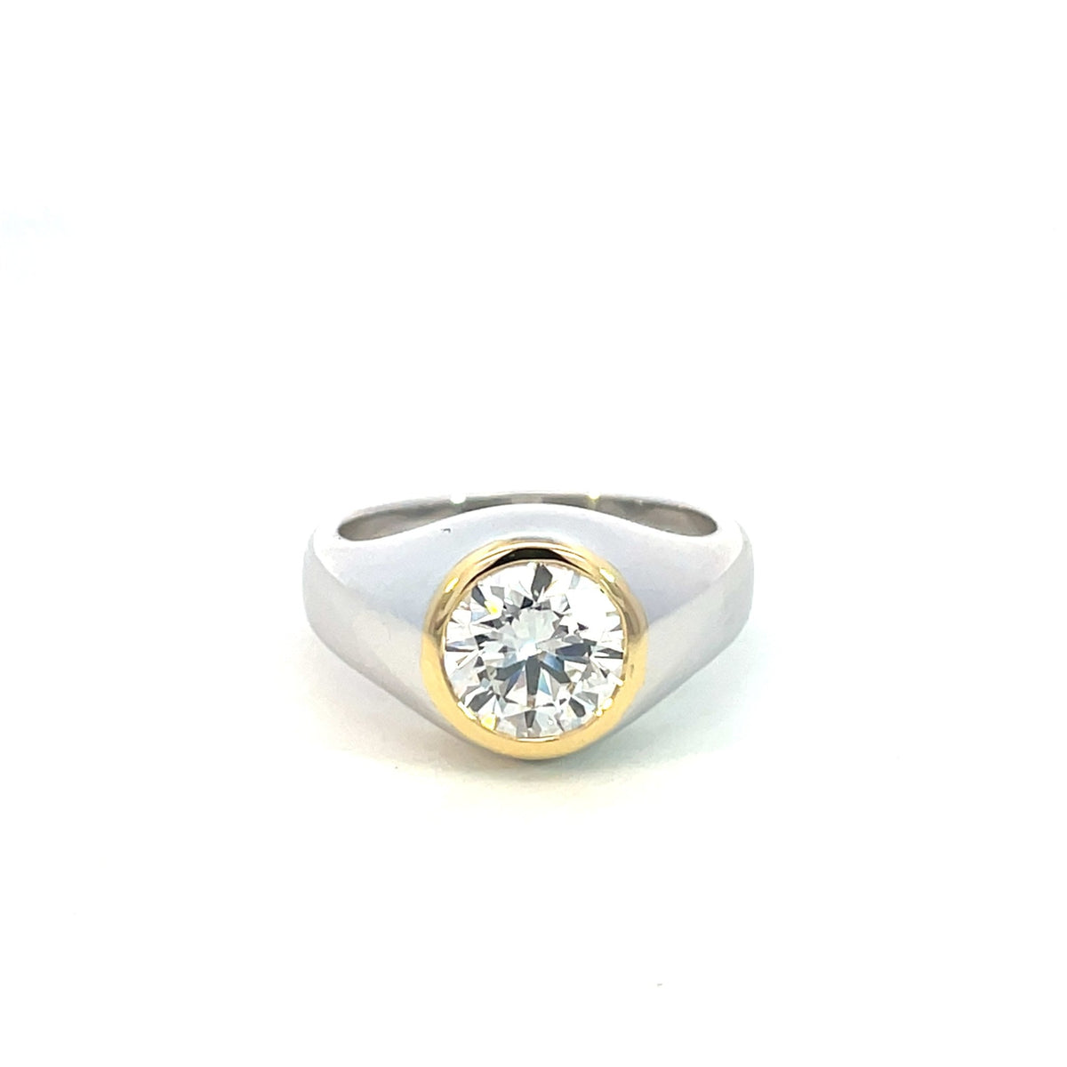 Round Brilliant Cut Diamond Signet Ring - Markbridge Jewellers